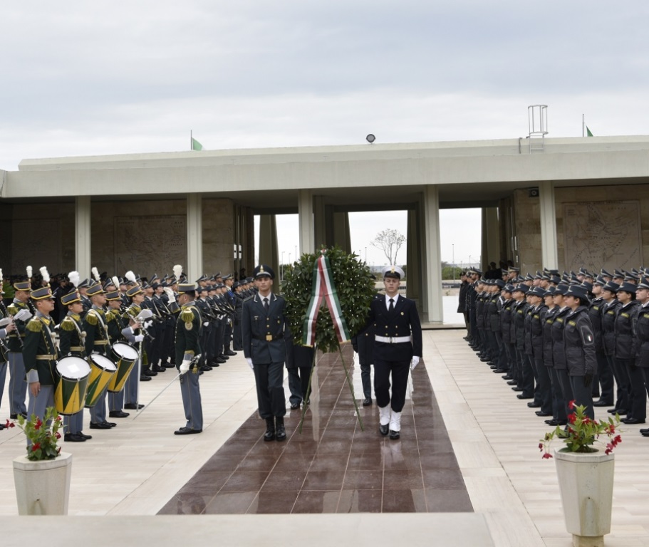 Bari – Gli Allievi Finanzieri al Sacrario Militare dei Caduti d’Oltremare