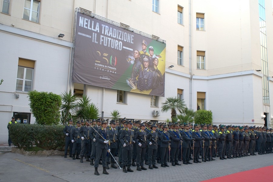 Bari – nella festa della Guardia di Finanza 1