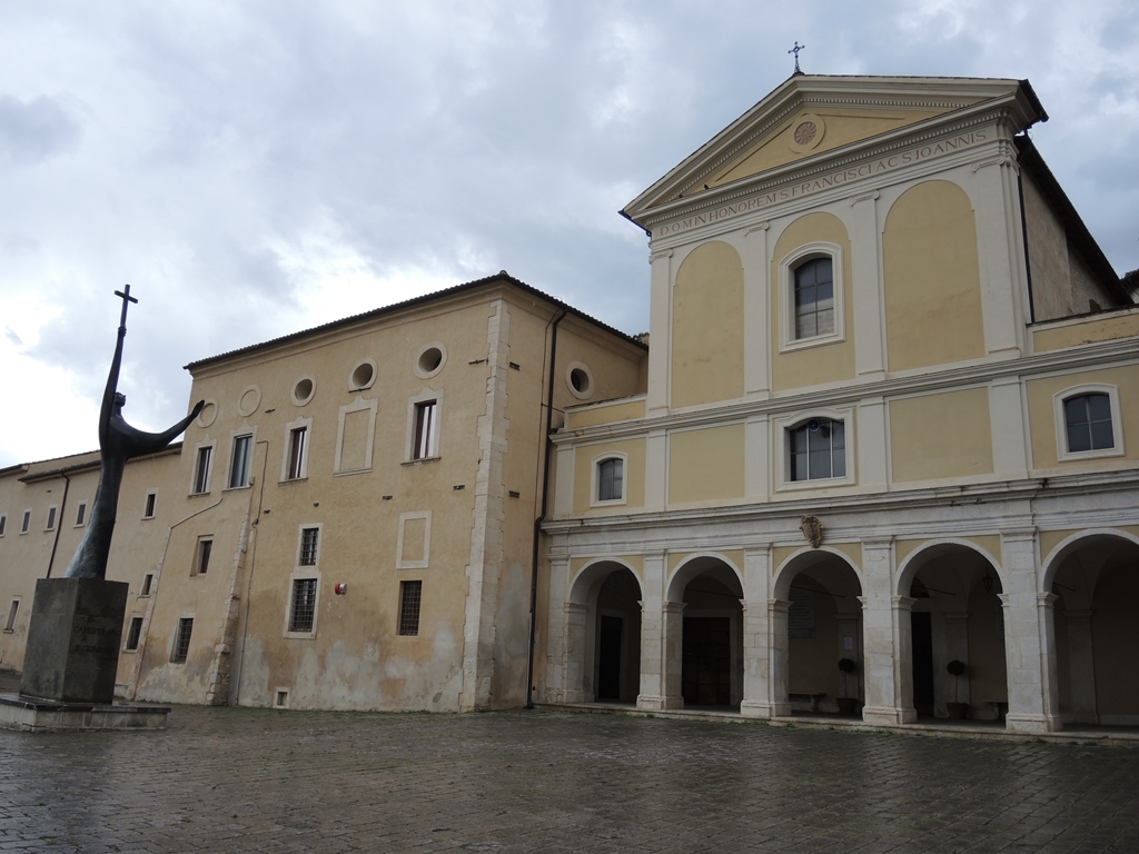 Capestrano_-_Convento_di_San_Francesco_29
