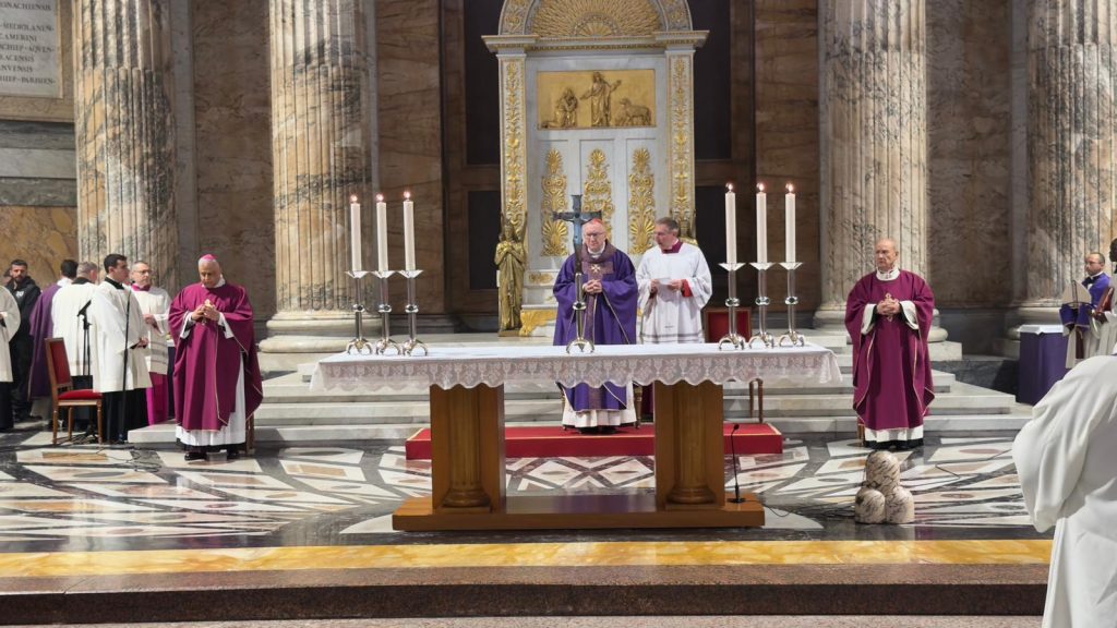 Celebrazione a San Paolo fuori le Mura e Veglia per la Pace in San Pietro HOME