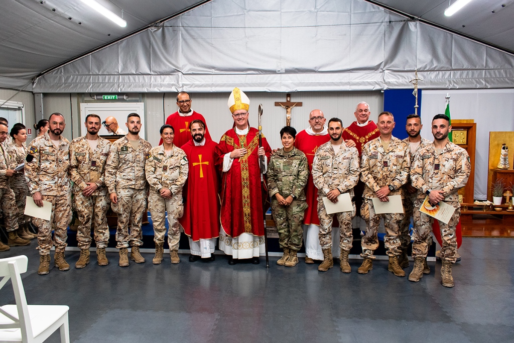 Kuwait – Visita del Nunzio al contingente italiano 6