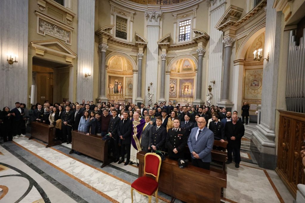 L’Ordinario Militare a Napoli per il precetto pasquale 9