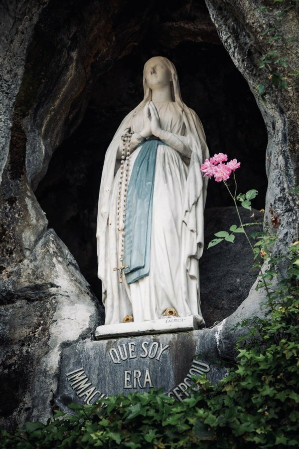 Madonna Lourdes