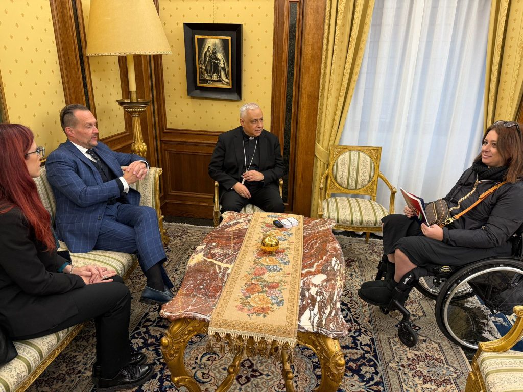 Mons. Saba incontra Filomena Di Gennaro 2