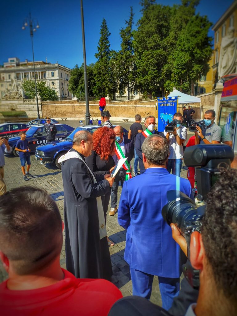 Pizzimenti benedizione ambulanza