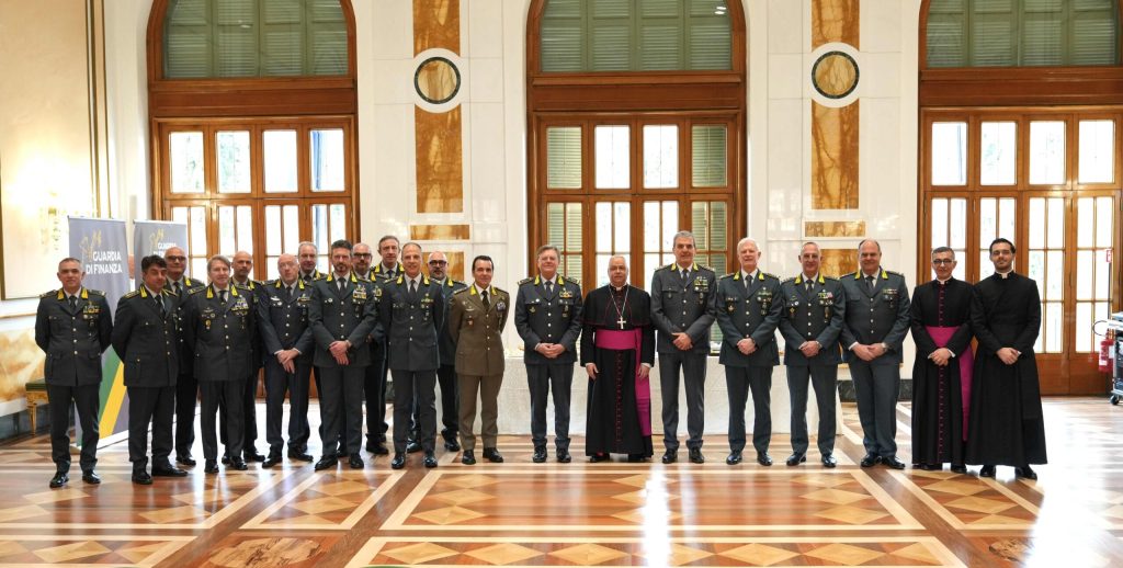 Visita del Comandante Regionale Umbria della Guardia di Finanza all’Ordinario Militare per l’Italia 7