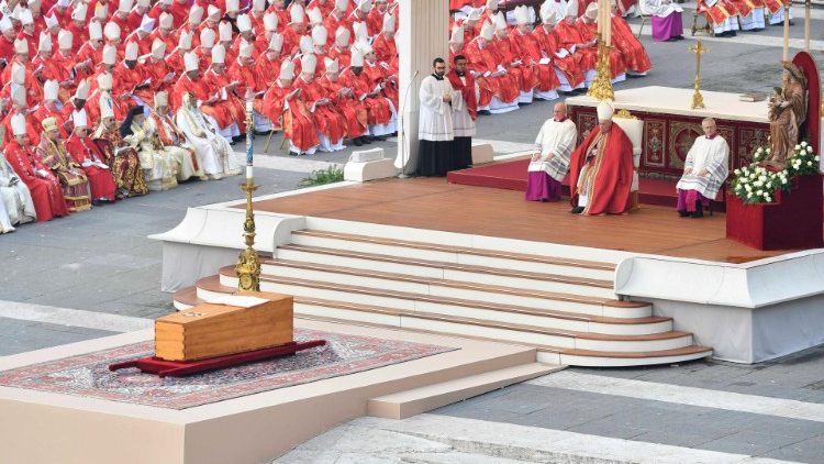 foto news papa Bnedetto XVI