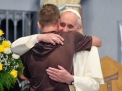 papa-francesco-con-detenuto-267x200_mini
