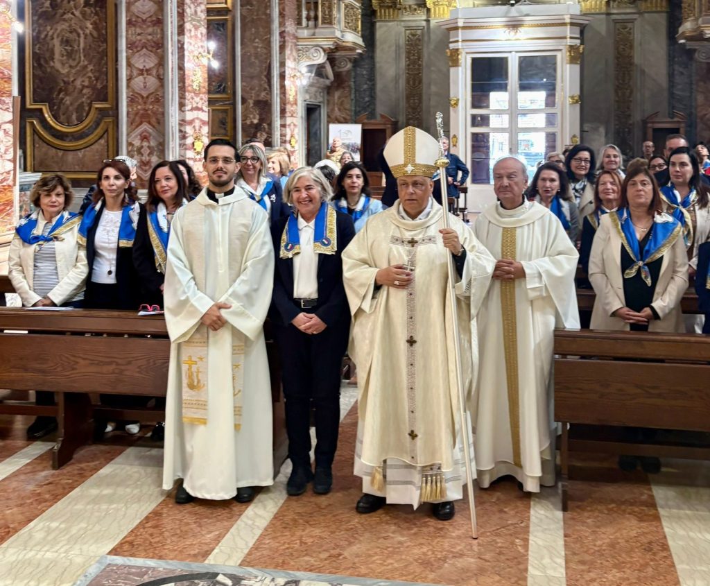 Nella-festa-del-Patrono-gli-auguri-del-PASFA-allOrdinario-e-a-tutti-i-Cappellani-e1792759405521